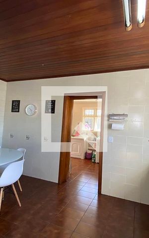Casa à venda com 445m², 5 quartos e 6 vagasCozinha