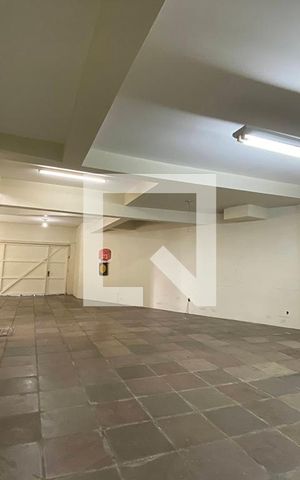 Casa à venda com 445m², 5 quartos e 6 vagasGaragem