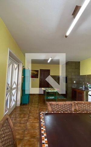 Casa à venda com 445m², 5 quartos e 6 vagasSalão de festas
