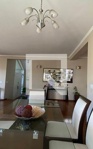 Casa à venda com 445m², 5 quartos e 6 vagasSala de Jantar