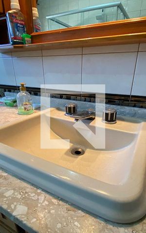 Casa à venda com 445m², 5 quartos e 6 vagasPia da Suíte