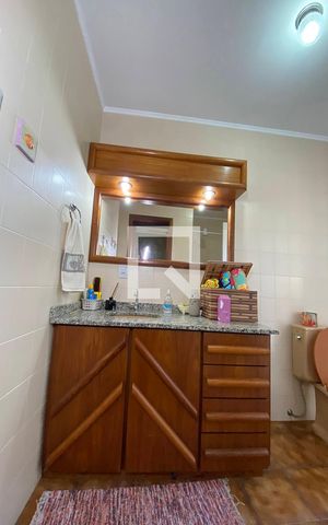 Casa à venda com 445m², 5 quartos e 6 vagasBanheiro