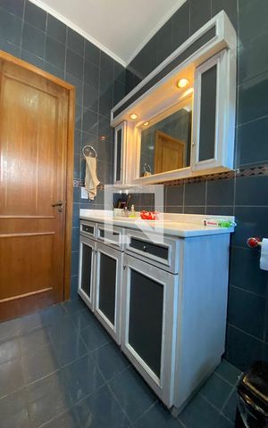 Casa à venda com 445m², 5 quartos e 6 vagasBanheiro Social