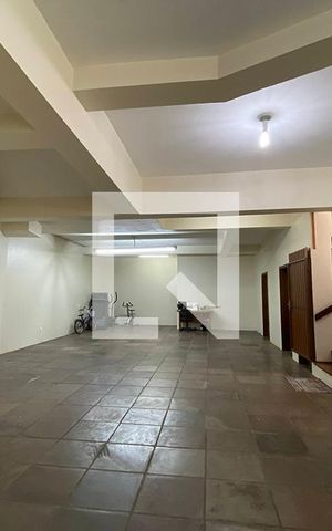 Casa à venda com 445m², 5 quartos e 6 vagasGaragem