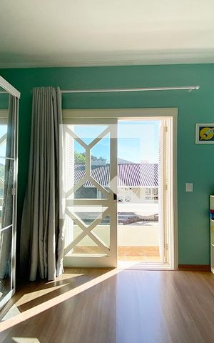Casa à venda com 445m², 5 quartos e 6 vagasQuarto 2