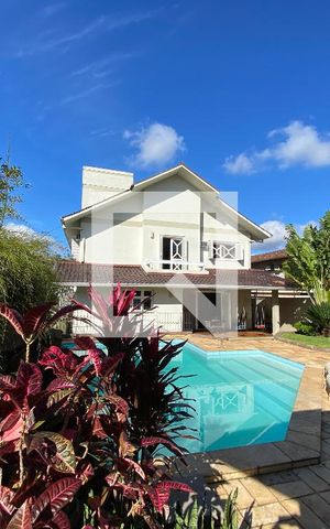 Casa à venda com 445m², 5 quartos e 6 vagasÁrea Externa