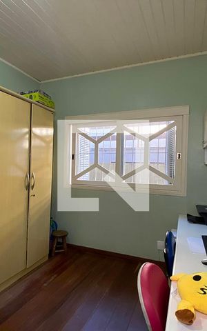 Casa à venda com 445m², 5 quartos e 6 vagasEscritório