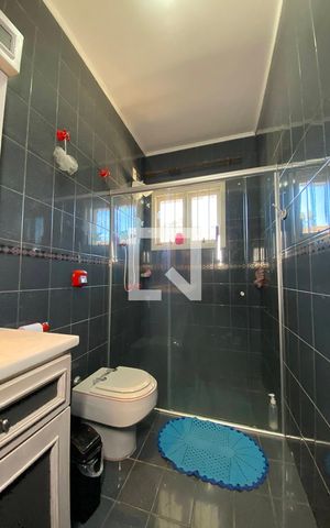 Casa à venda com 445m², 5 quartos e 6 vagasBanheiro Social