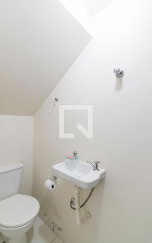 Casa à venda com 240m², 3 quartos e 5 vagas Casa à venda com 240m², 3 quartos e 5 vagasLavabo