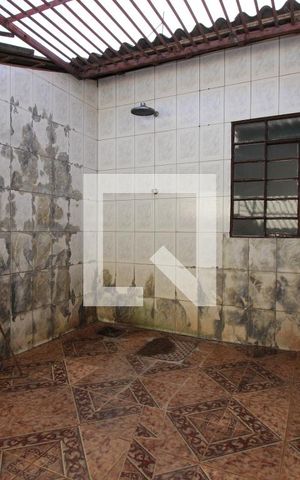 Casa à venda com 140m², 3 quartos e 4 vagasÁrea de Serviço