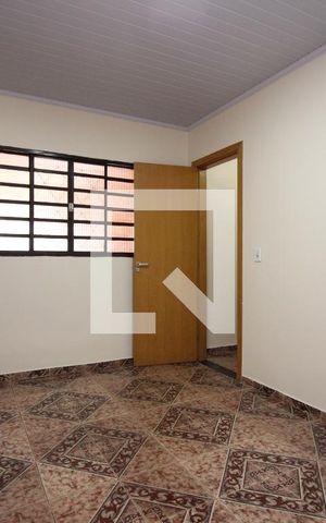 Casa à venda com 140m², 3 quartos e 4 vagasSuíte