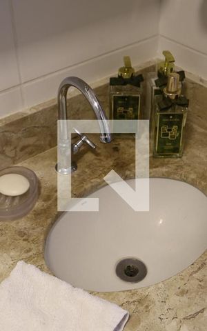 Apartamento à venda com 59m², 2 quartos e 1 vaga Apartamento à venda com 59m², 2 quartos e 1 vagaBanheiro