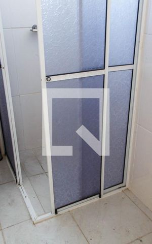 Apartamento à venda com 56m², 2 quartos e 1 vaga Apartamento à venda com 56m², 2 quartos e 1 vagaBanheiro