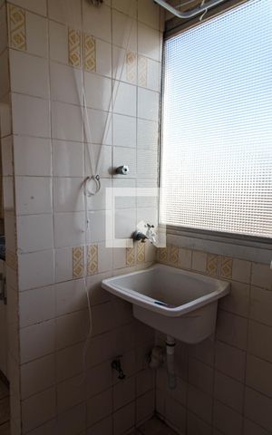 Apartamento à venda com 56m², 2 quartos e 1 vaga Apartamento à venda com 56m², 2 quartos e 1 vagaÁrea de Serviço