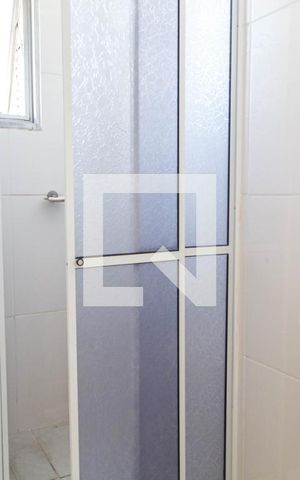 Apartamento à venda com 56m², 2 quartos e 1 vaga Apartamento à venda com 56m², 2 quartos e 1 vagaBanheiro
