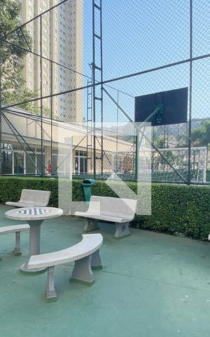 Apartamento para alugar com 72m², 3 quartos e 1 vagaÁrea Comum - Playground