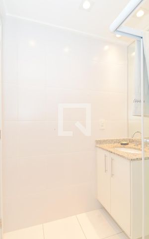 Apartamento à venda com 68m², 2 quartos e 1 vagaBanheiro Social