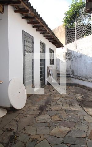 Casa à venda com 320m², 3 quartos e 4 vagasQuintal