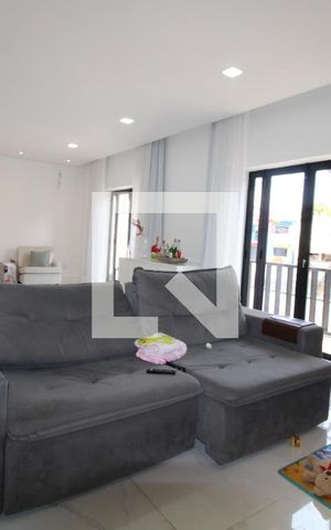 Casa à venda com 320m², 3 quartos e 4 vagasSala