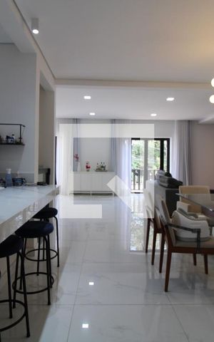 Casa à venda com 320m², 3 quartos e 4 vagasSala de jantar
