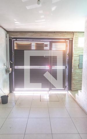 Casa à venda com 198m², 3 quartos e 1 vaga Casa à venda com 198m², 3 quartos e 1 vagaGaragem