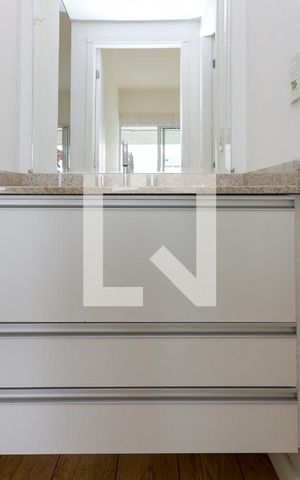 Apartamento para alugar com 47m², 1 quarto e 1 vaga Apartamento para alugar com 47m², 1 quarto e 1 vagaBanheiro