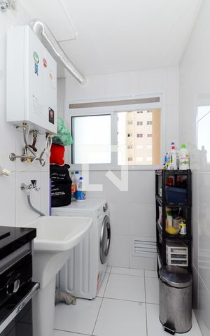 Apartamento à venda com 68m², 2 quartos e 1 vagaÁrea de Serviço