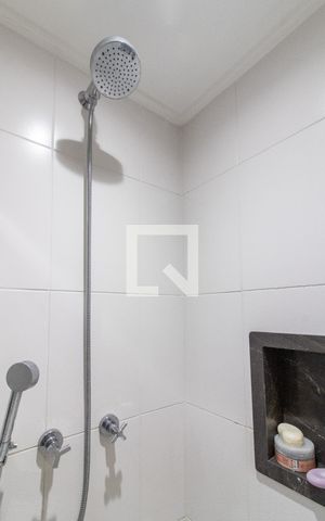 Apartamento à venda com 68m², 2 quartos e 1 vaga Apartamento à venda com 68m², 2 quartos e 1 vagaBanheiro da Suíte
