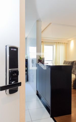 Apartamento à venda com 68m², 2 quartos e 1 vagaFechadura Digital