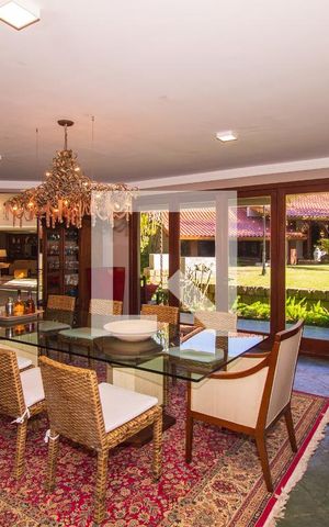Casa de condomínio à venda com 1400m², 1 quarto e 4 vagasSala de Jantar