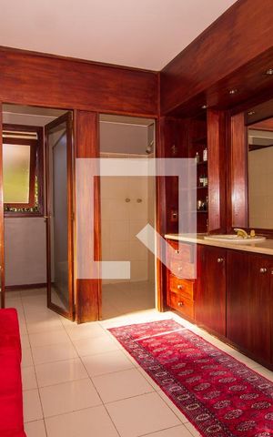 Casa de condomínio à venda com 1400m², 1 quarto e 4 vagasBanheiro da Suíte 2