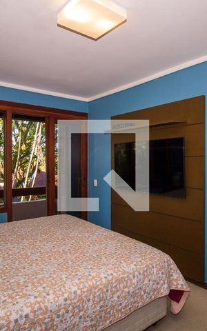 Casa de condomínio à venda com 1400m², 1 quarto e 4 vagasSuíte 4