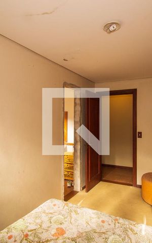 Casa de condomínio à venda com 1400m², 1 quarto e 4 vagasQuarto de Serviço