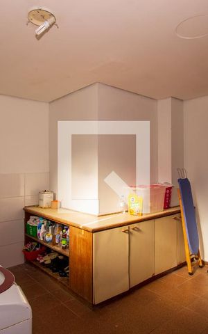 Casa de condomínio à venda com 1400m², 1 quarto e 4 vagasÁrea de Serviço