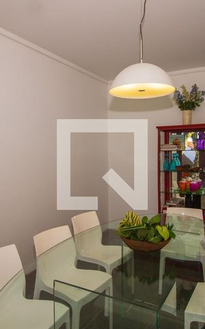 Casa de condomínio à venda com 1400m², 1 quarto e 4 vagasSala de Reunião