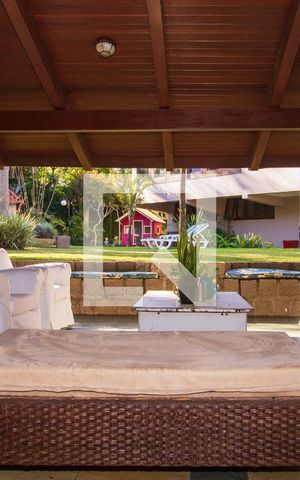 Casa de condomínio à venda com 1400m², 1 quarto e 4 vagasPiscina Coberta