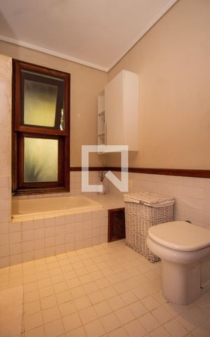 Casa de condomínio à venda com 1400m², 1 quarto e 4 vagasBanheiro da Suíte 4