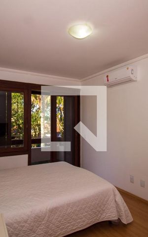 Casa de condomínio à venda com 1400m², 1 quarto e 4 vagasSuíte 3