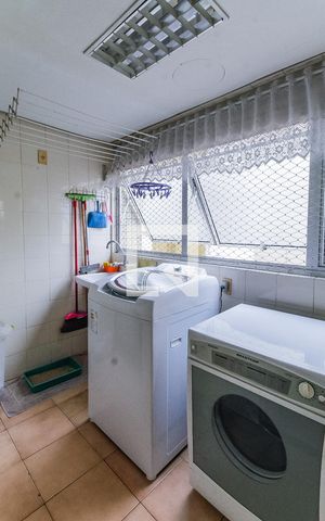 Apartamento à venda com 110m², 3 quartos e 1 vagaÁrea de serviço
