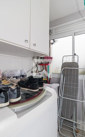 Apartamento à venda com 64m², 2 quartos e 1 vagaCozinha e Área de Serviço