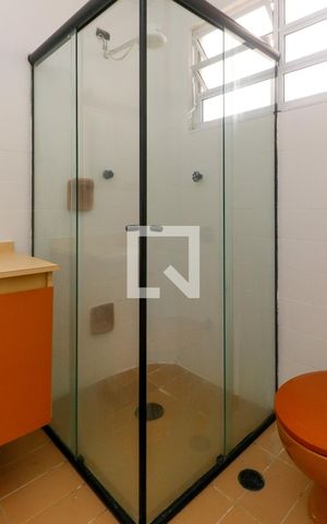 Apartamento à venda com 90m², 2 quartos e 1 vaga Apartamento à venda com 90m², 2 quartos e 1 vagaBanheiro