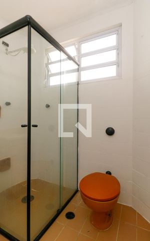 Apartamento à venda com 90m², 2 quartos e 1 vaga Apartamento à venda com 90m², 2 quartos e 1 vagaBanheiro