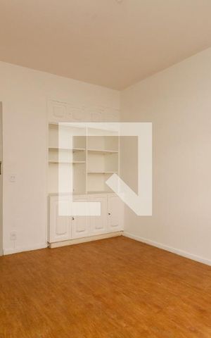 Apartamento à venda com 90m², 2 quartos e 1 vaga Apartamento à venda com 90m², 2 quartos e 1 vagaSalaQuarto
