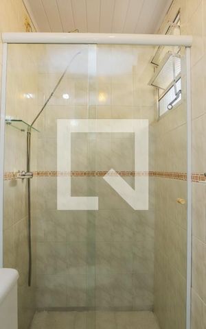 Casa à venda com 242m², 3 quartos e 2 vagasBanheiro Externo