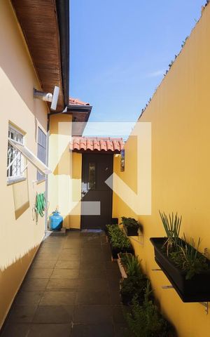 Casa à venda com 242m², 3 quartos e 2 vagasQuital