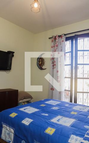 Casa à venda com 242m², 3 quartos e 2 vagasQuarto 2 - Suíte