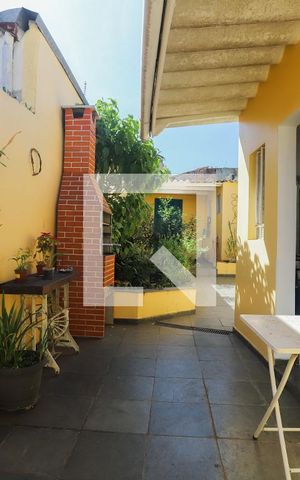 Casa à venda com 242m², 3 quartos e 2 vagasQuital