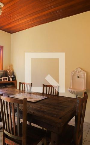 Casa à venda com 242m², 3 quartos e 2 vagasSala de Jantar
