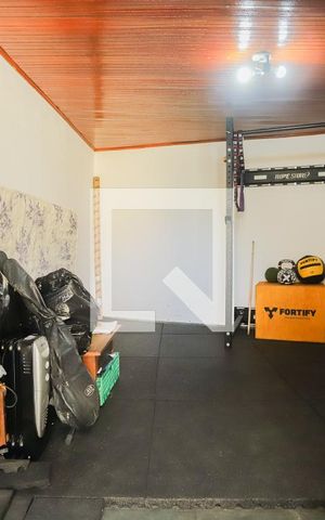 Casa à venda com 242m², 3 quartos e 2 vagasAcademia