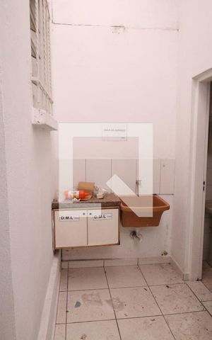 Casa à venda com 60m², 2 quartos e 1 vagaÁrea de Serviço